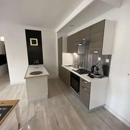 Apartament Close To Metro,